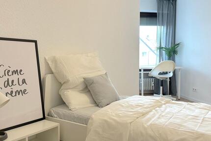 1 Zimmer frei in moderner 3er-WG – Homburger Landstraße 689, Frankfurt am Main! 1 zimmer