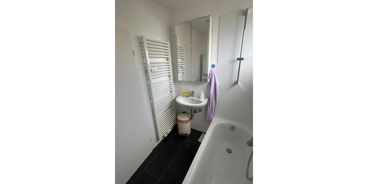 Etagenwohnung Frankfurt am Main Innenstadt 3 - 2 Zimmer, 61 m&sup2;, 900&euro; | Angebot:25574978