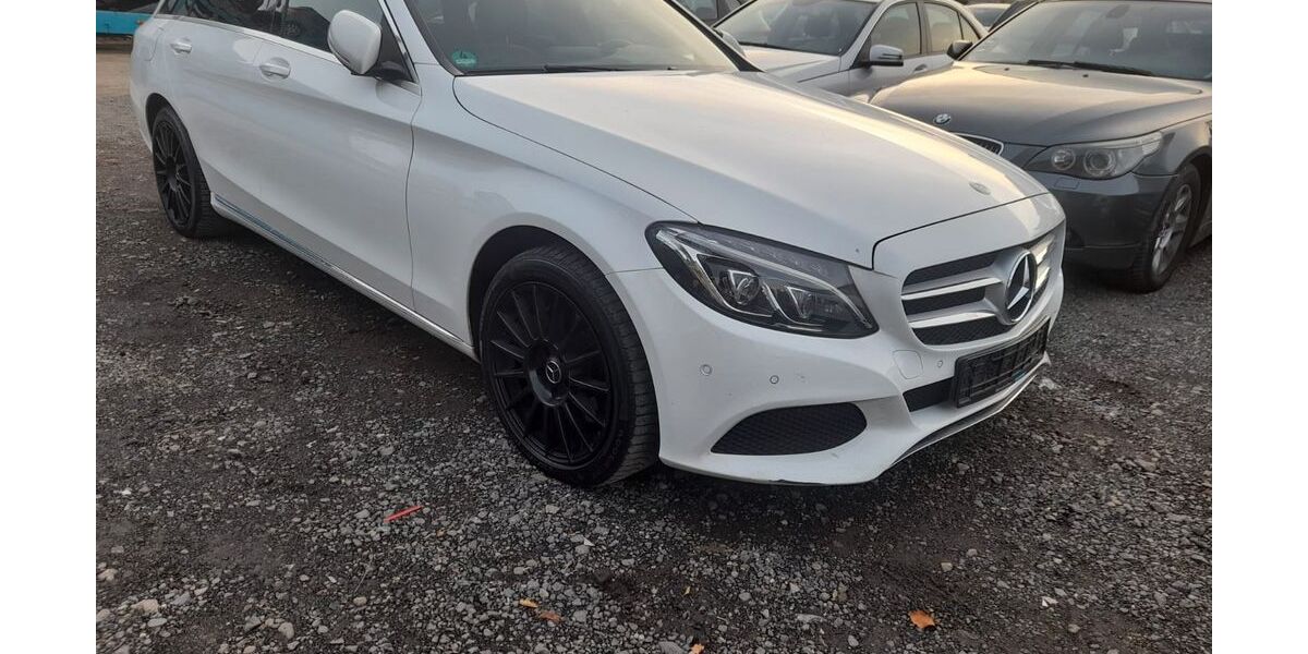Mercedes-Benz C 250 279.500 km 9.650 &euro; Hanau 63452