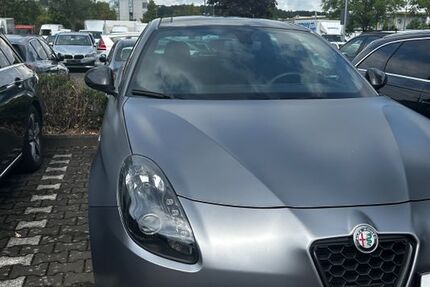 Alfa Romeo Giulietta 120.500 km 13.500 € Leutasch 06105