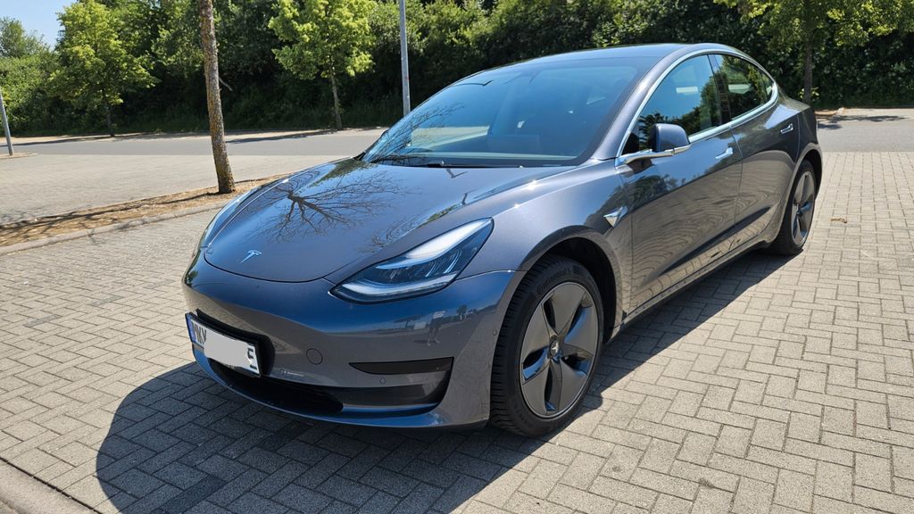 Tesla Model 3 86.000 km 19.900 &euro; Langenselbold 63505