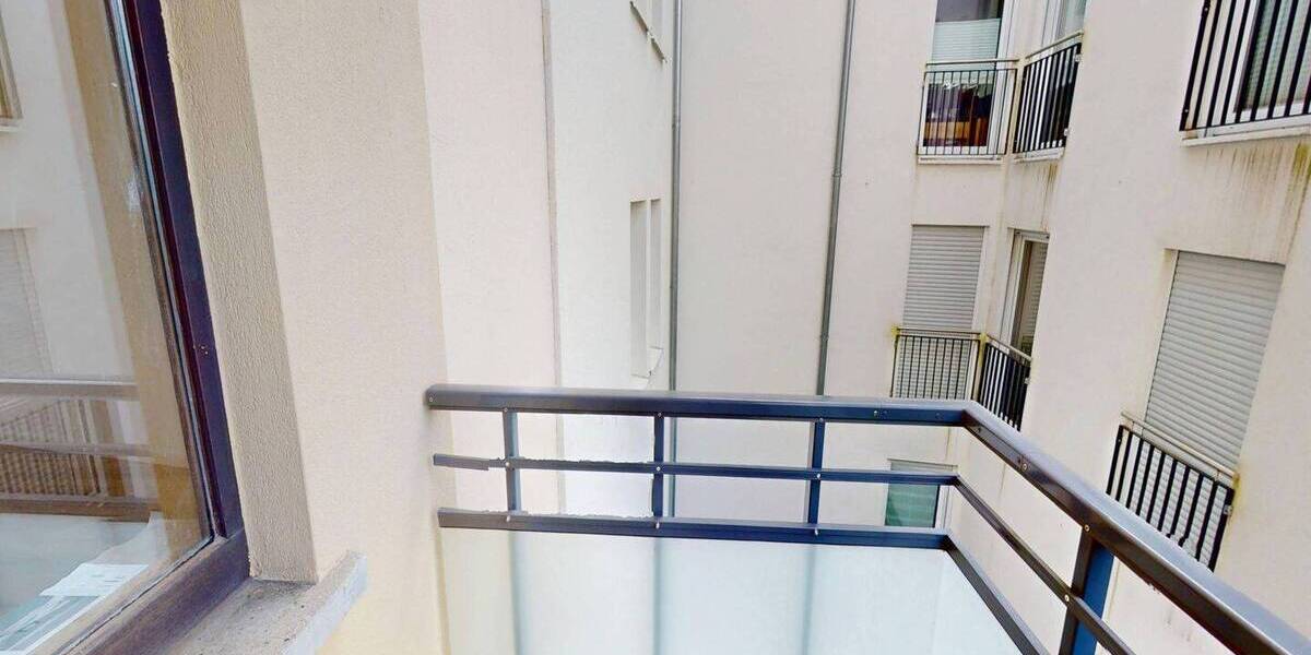 Etagenwohnung Frankfurt Ginnheim - 3 Zimmer, 81 m&sup2;, 1.500&euro; | Angebot:26886494