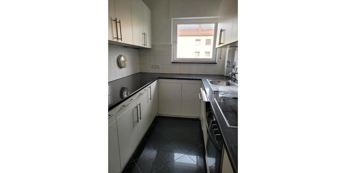 Erstbezug nach Sanierung in Frankfurt Ginnheim 3 zimmer