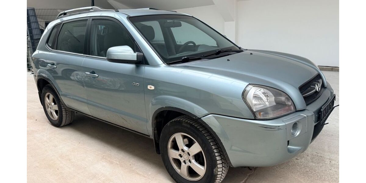 Hyundai TUCSON 217.000 km 1.999 &euro; Nidderau 61130