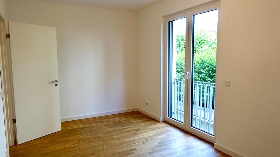 Neuwertige 2-Zimmer-Erdgeschosswohnung mit Terrasse – Frankfurt-S 2 zimmer