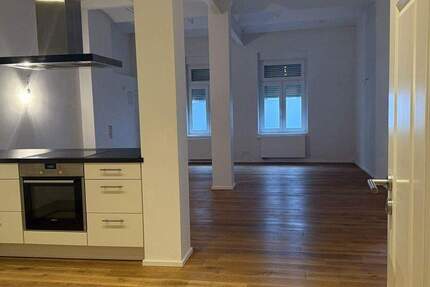 Haus Frankfurt Höchst - 4 Zimmer, 120 m&sup2;, 2.150&euro; | Angebot:24670171