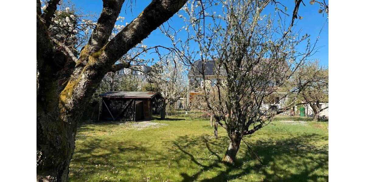 Grundstück mit Haus 10 zimmer