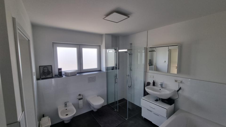 Burgholzhausen: Modernes EFH mit tollem Gartengrundstück! 7 zimmer