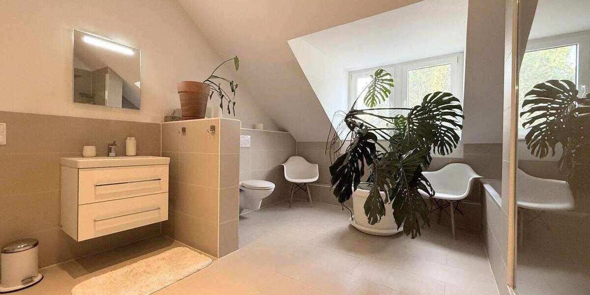 Etagenwohnung Frankfurt am Main Höchst - 3 Zimmer, 92 m&sup2;, 1.850&euro; | Angebot:23433498