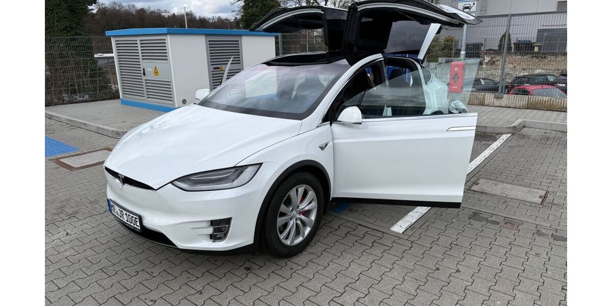 Tesla Model X 110.000 km 64.500 &euro; Flörsheim 65439