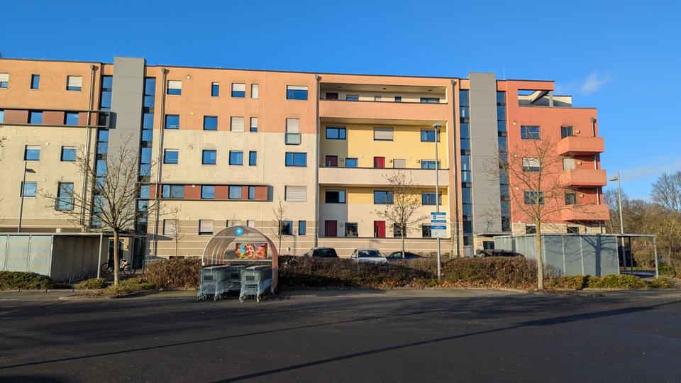Coloneo: Hochwertige 2,5-Zi-Penthouse-Wohnung mit Dachterrasse 2.5 zimmer