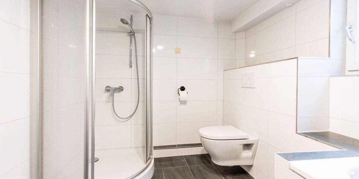 Mehrfamilienhaus, Wohnhaus Bischofsheim - 8 Zimmer, 229 m&sup2;, 695.000&euro; | Angebot:25768288