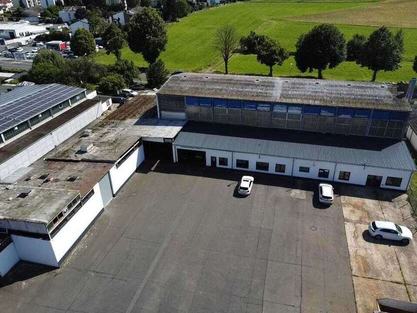 Halle in Roßdorf 2.100.000 € 2118 m²