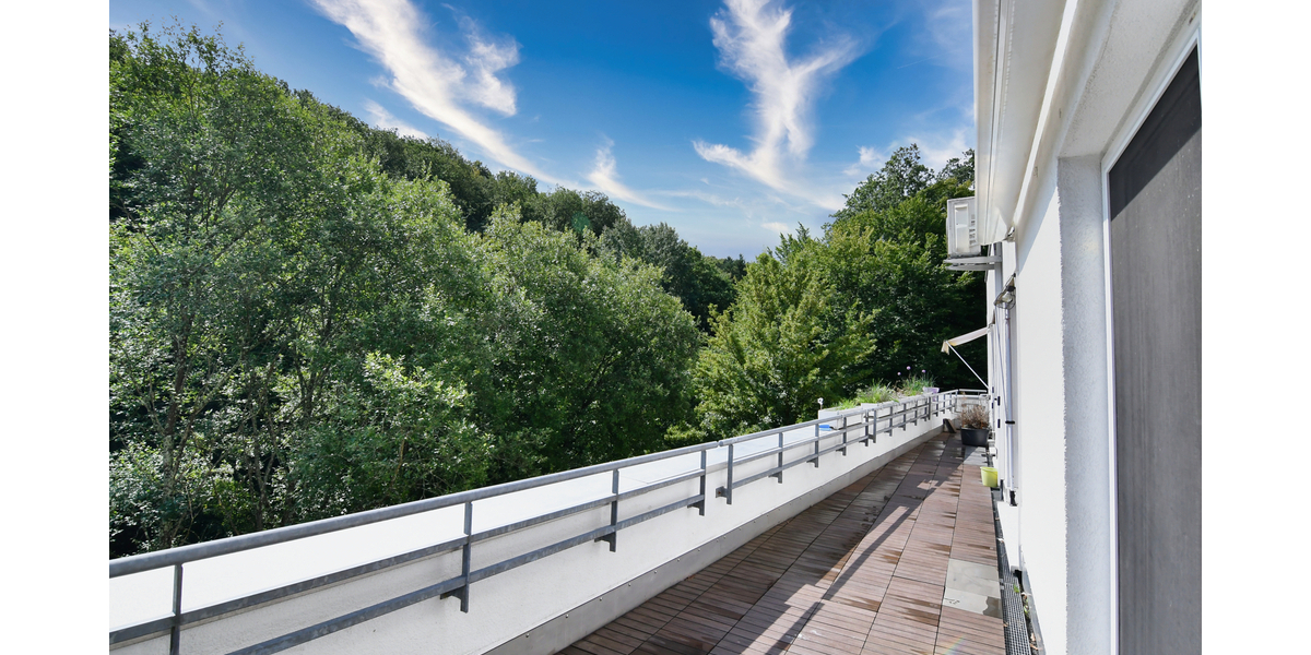 RESERVIERT!!! Direkt an der Natur - 3 Zi + Office, große Terrasse, 2 Plätze TG - Terrassenwohnung Eppstein | Angebot:25570514