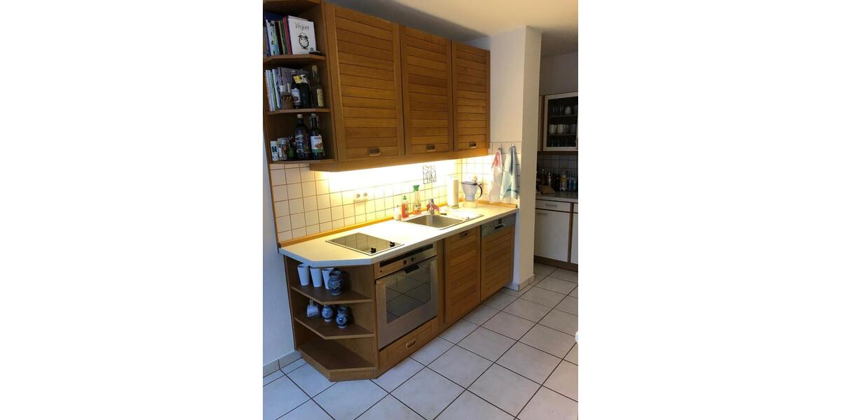 Etagenwohnung Frankfurt am Main Ginnheim - 2 Zimmer, 73 m&sup2;, 1.200&euro; | Angebot:25131775