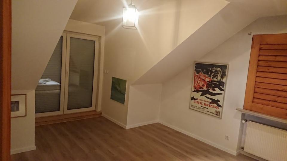 Dachgeschoßwohnung Schöneck - 4 Zimmer, 94 m&sup2;, 1.150&euro; | Angebot:25354710