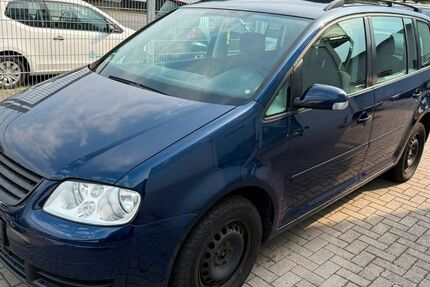 VW Touran 288.500 km 999 &euro; Rödermark 63322
