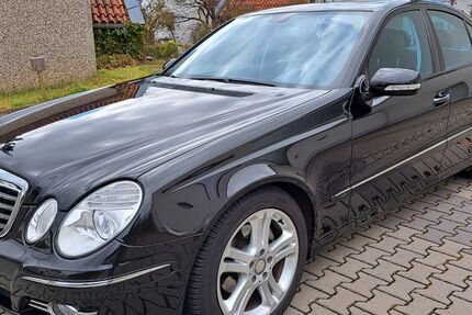 Mercedes-Benz E 280 70.200 km 14.900 &euro; Niedernhausen 65527