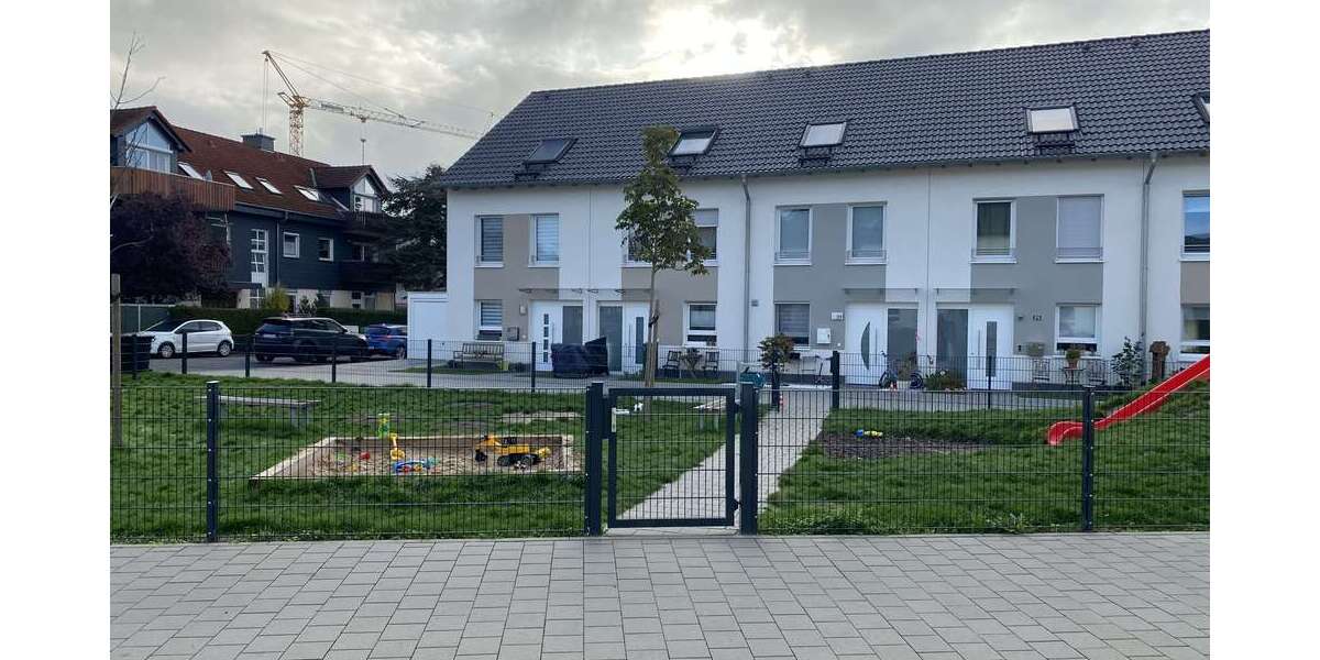 Einfamilienhaus Frankfurt am Main Bonames - 5 Zimmer, 140 m&sup2;, 2.400&euro; | Angebot:26359339