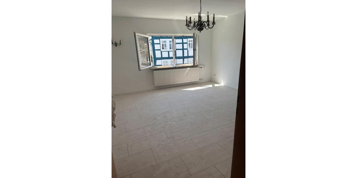 Etagenwohnung Roßdorf - 5 Zimmer, 105 m&sup2;, 1.350&euro; | Angebot:26164196