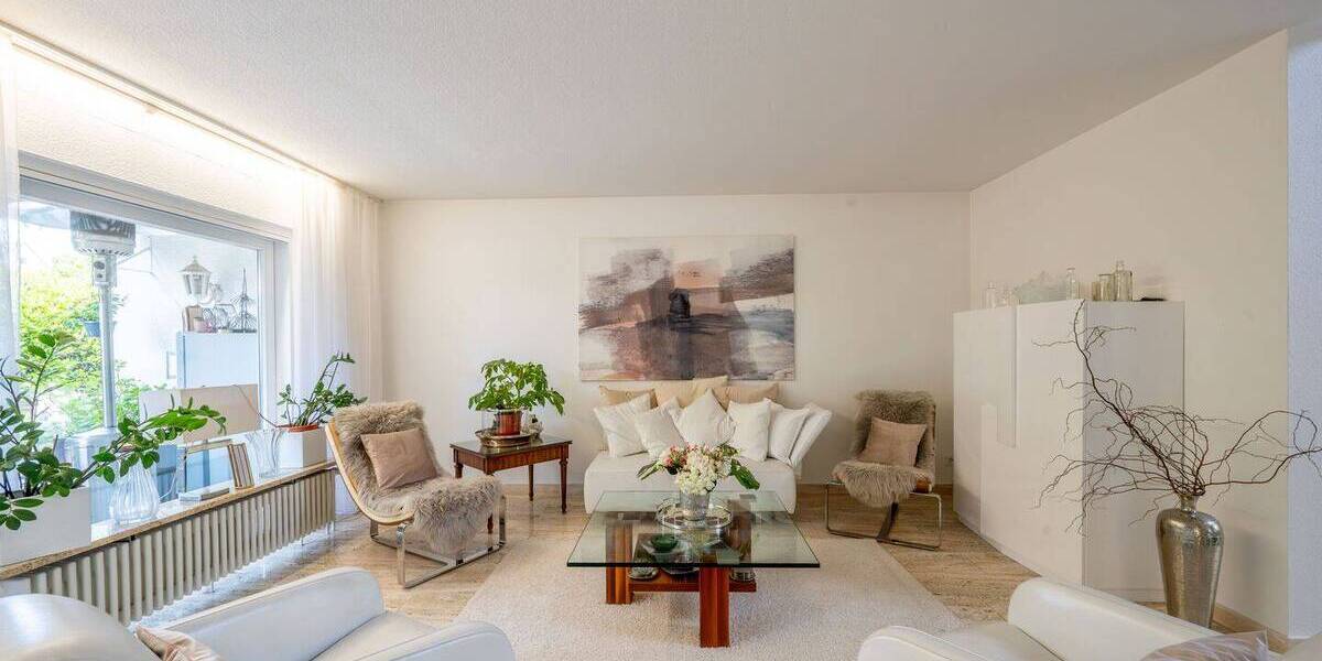 Einfamilienhaus Frankfurt am Main Nieder-Eschbach - 8 Zimmer, 291 m&sup2;, 1.285.000&euro; | Angebot:26685208