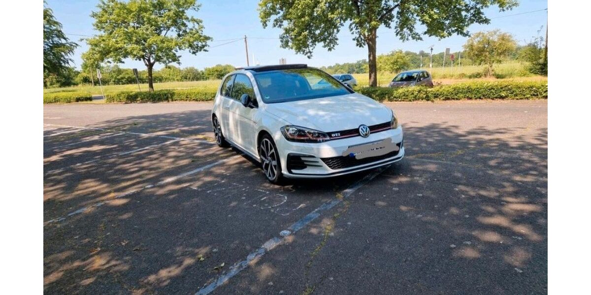 VW Golf 89.000 km 19.000 &euro; Hanau 63457