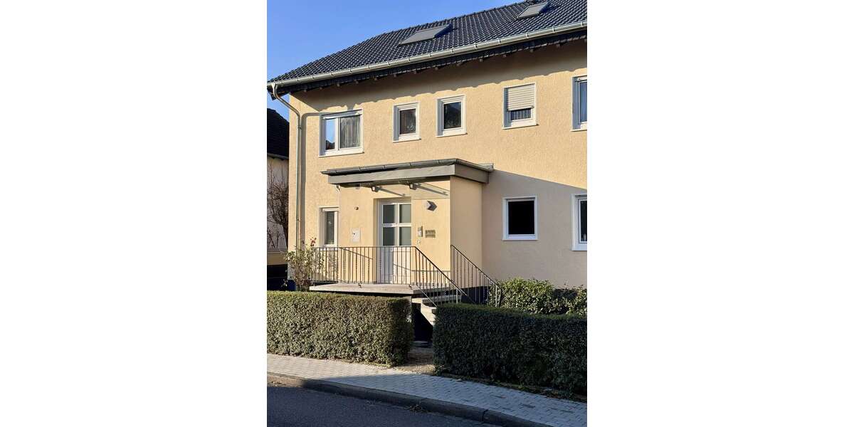 Wohnung zum Mieten in Karben 1.750 € 145 m² 5.5 zimmer