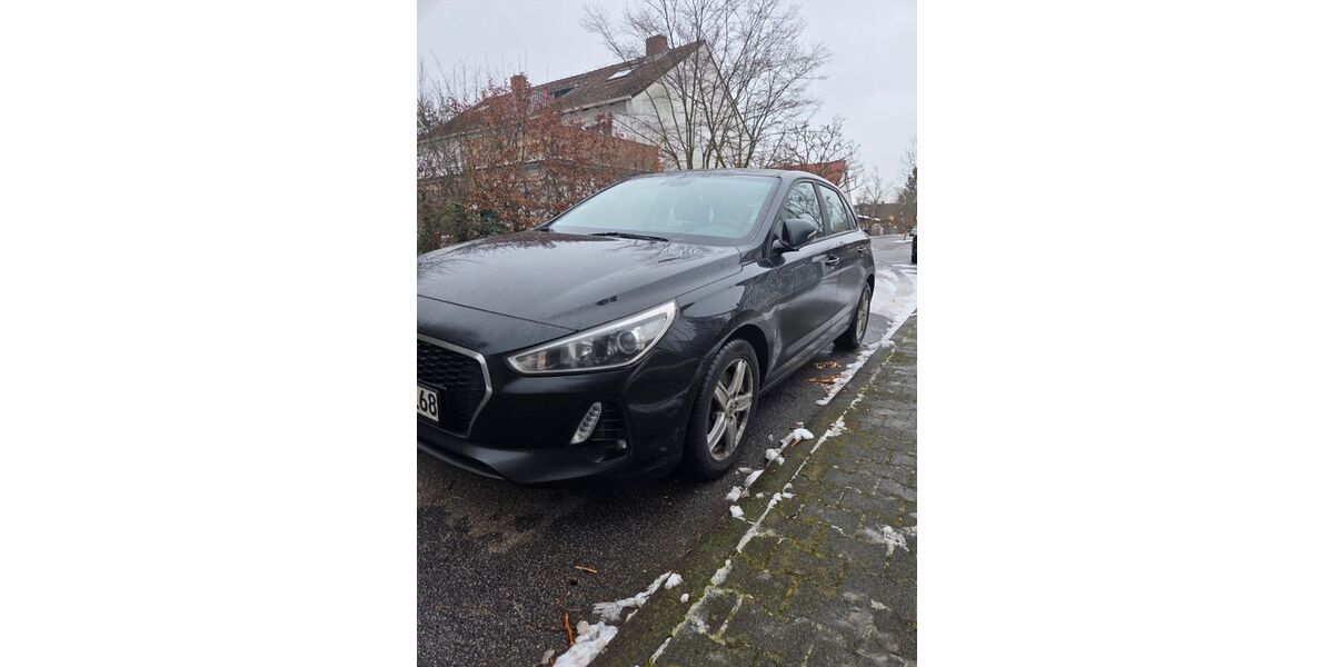 Hyundai i30 171.000 km 8.600 &euro; Darmstadt 64295