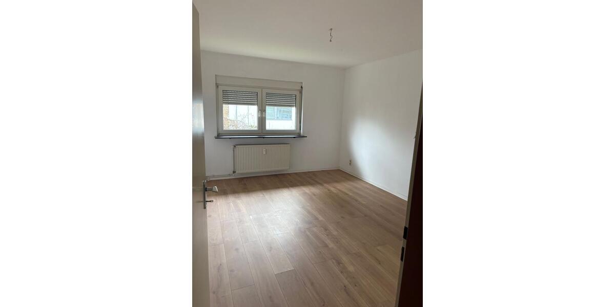 Etagenwohnung Frankfurt am Main Nied - 4 Zimmer, 76 m&sup2;, 299.000&euro; | Angebot:26120494
