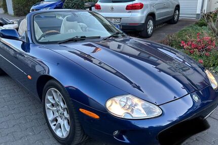 Jaguar XK8 142.000 km 8.450 &euro; Offenbach 63069