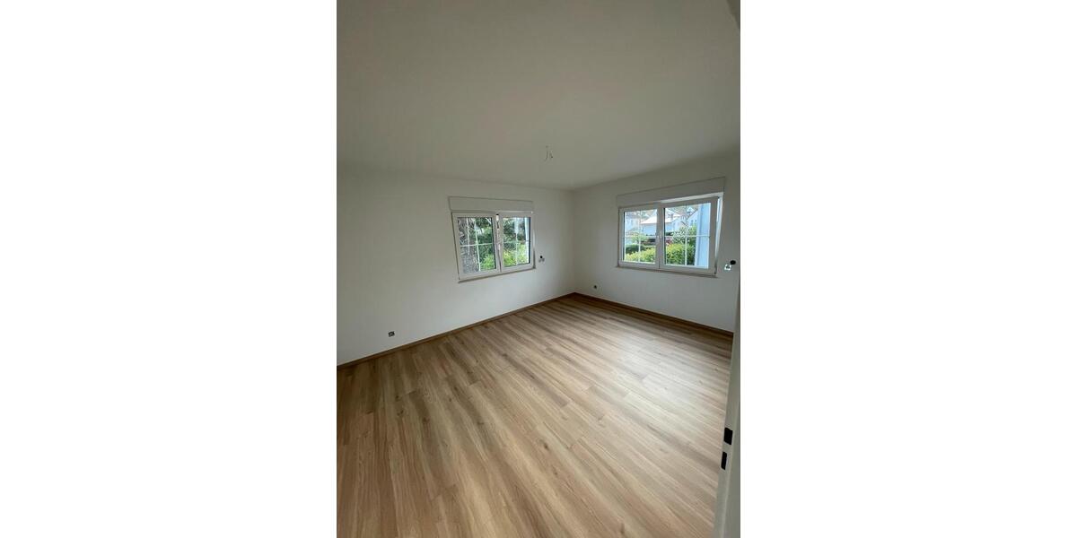 Etagenwohnung Friedrichsdorf - 4 Zimmer, 93 m&sup2;, 1.550&euro; | Angebot:26364519