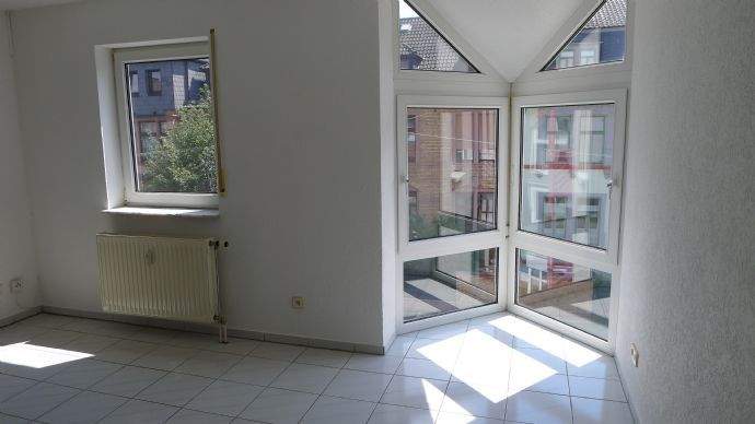 HU City geräumige sanierte 3 Zimmer mit schönem Balkon - WG möglich -