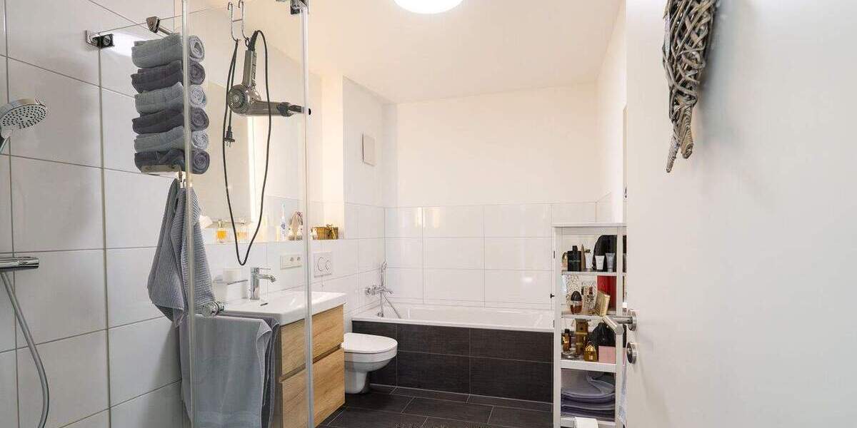 Etagenwohnung Frankfurt am Main Schwanheim - 4 Zimmer, 101 m&sup2;, 480.000&euro; | Angebot:25690297