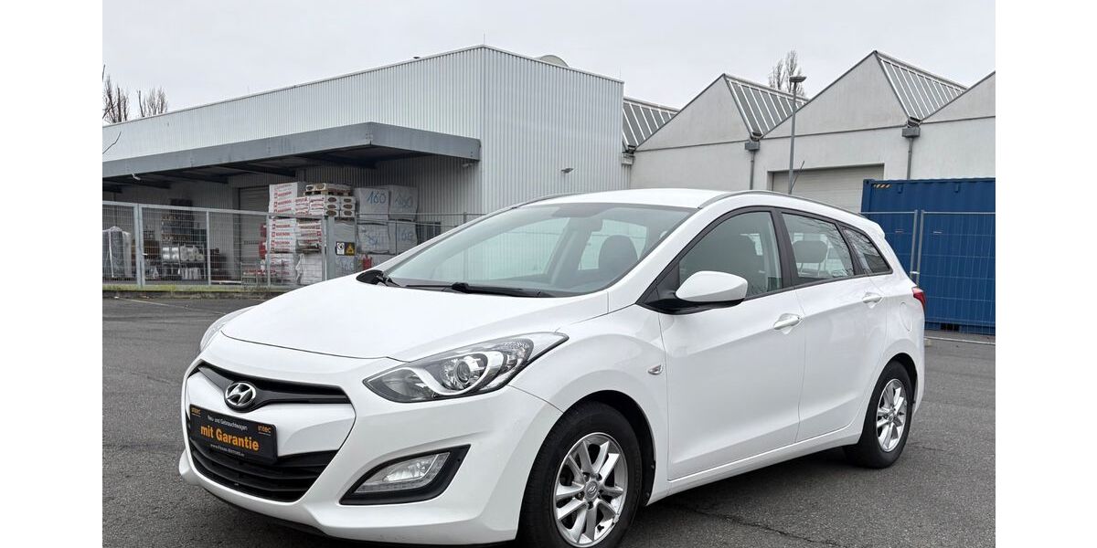 Hyundai i30 96.000 km 7.287 &euro; Frankfurt 60386