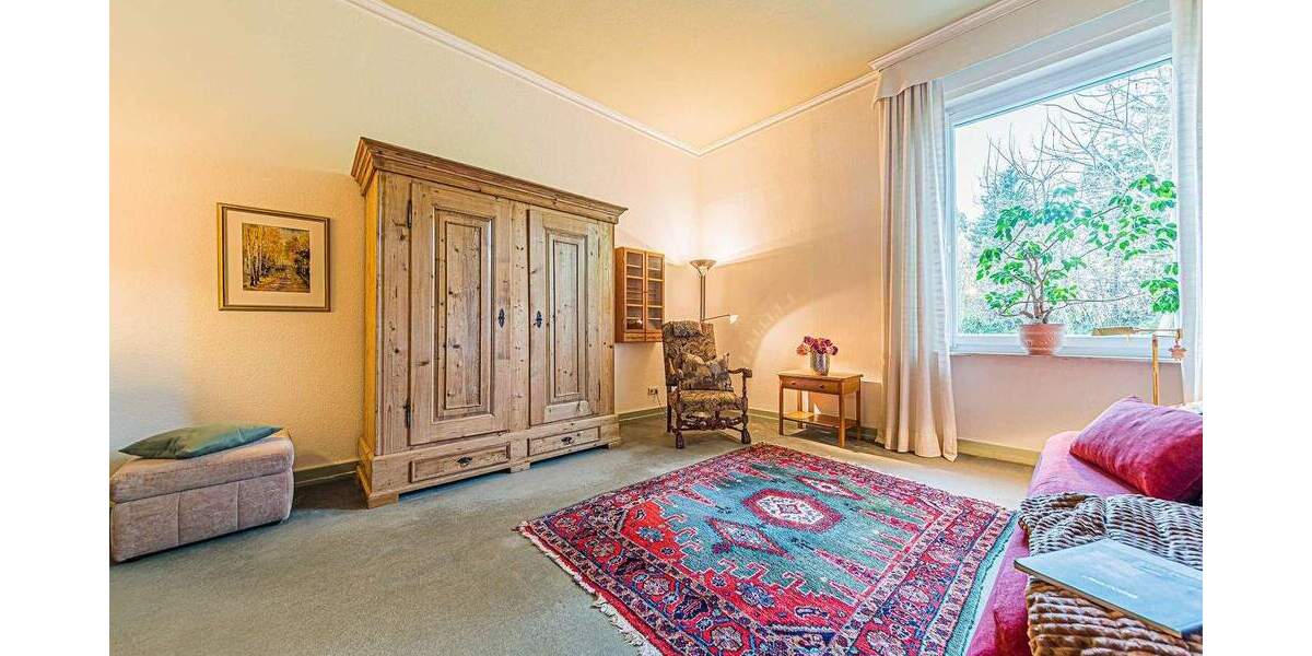 Etagenwohnung Frankfurt am Main Niederursel - 3 Zimmer, 120 m&sup2;, 2.100&euro; | Angebot:25768511