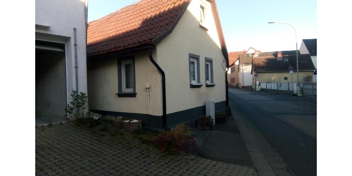 Einfamilienhaus Friedberg (Hessen) - 4 Zimmer, 90 m&sup2;, 160.000&euro; | Angebot:26460350