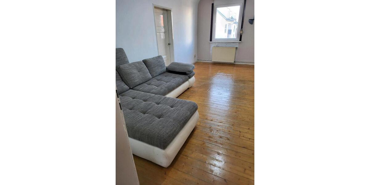 4-Zimmer-Wohnung 120m in FfM Fechenheim zu vermieten 4 zimmer