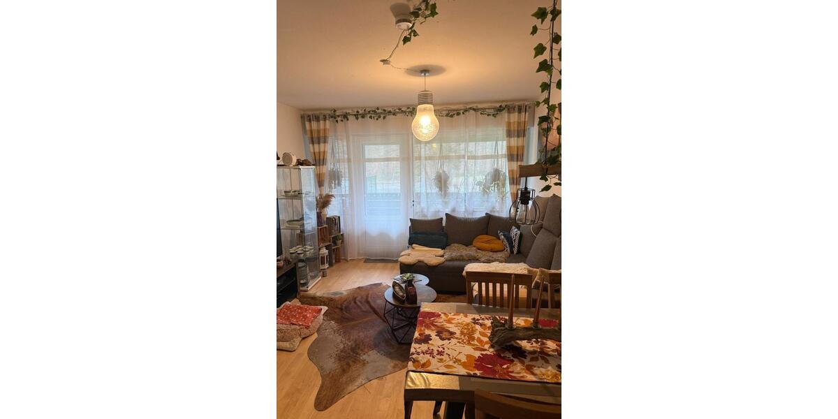 EG-Wohnung (70 m²) Einbauküche, Terrasse, Gartenanteil, Waldblick 3 zimmer