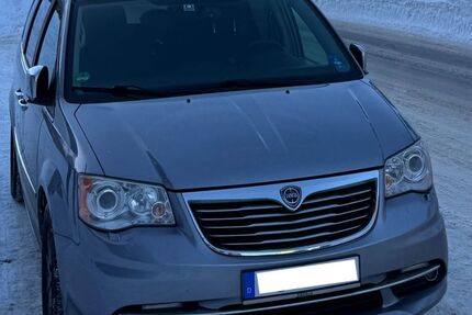 Lancia Voyager 178.000 km 9.999 &euro; Frankfurt am Main 65929