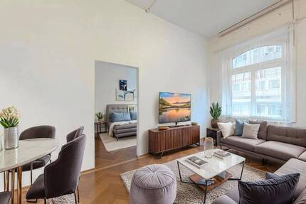 Charmante Altbauwohnung mit hohen Decken 4 zimmer