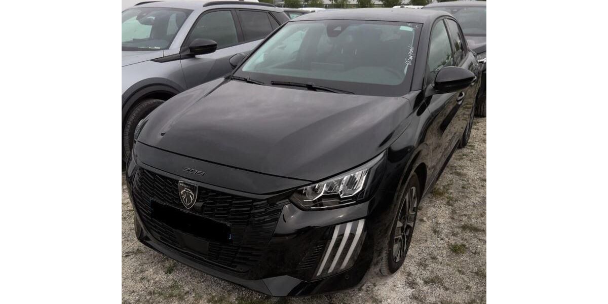 Peugeot 208 14.596 km 15.580 &euro; Rüsselsheim 65428