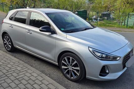 Hyundai i30 165.000 km 8.100 &euro; Usingen 61250