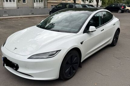 Tesla Model 3 25.000 km 38.000 € Offenbach am Main 63065