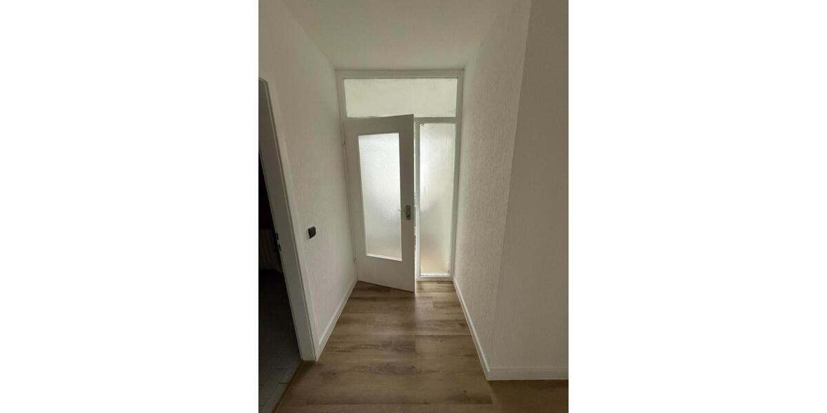 Etagenwohnung Frankfurt am Main Rödelheim - 2 Zimmer, 70 m&sup2;, 900&euro; | Angebot:26483663