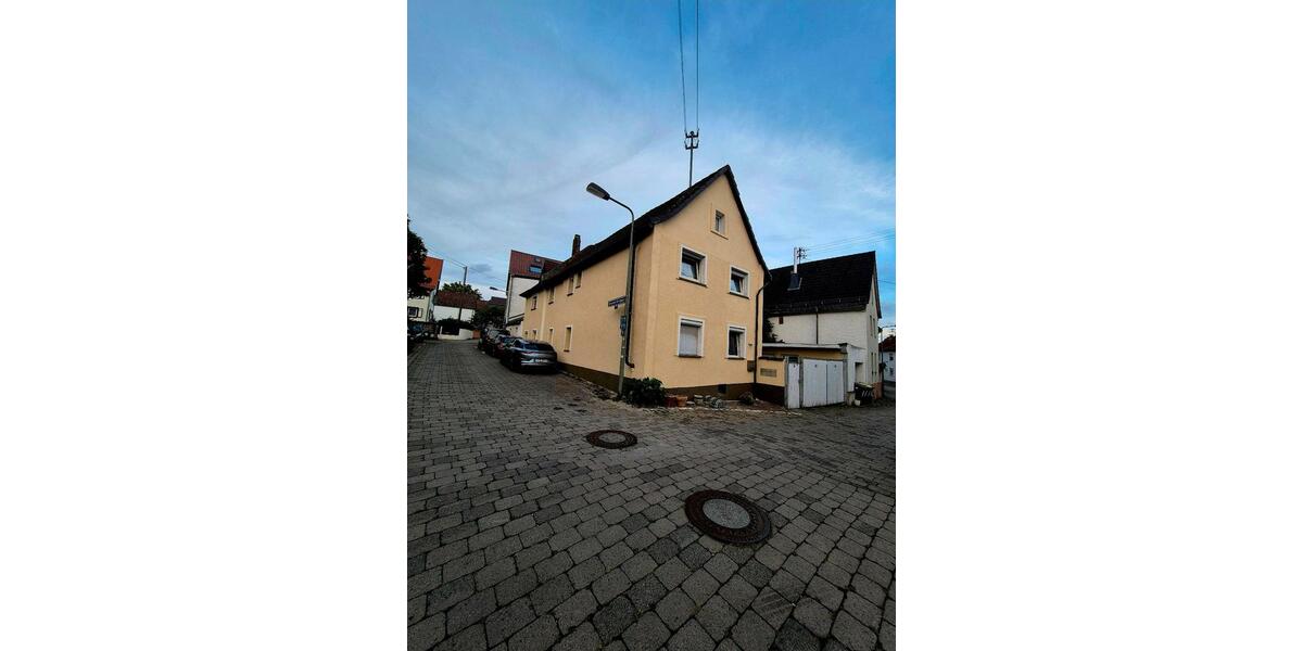 Mehrfamilienhaus, Wohnhaus Frankfurt am Main Bonames - 14 Zimmer, 250 m&sup2;, 1.770.000&euro; | Angebot:27297116