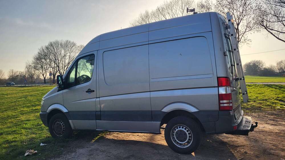 Mercedes-Benz Sprinter 183.000 km 19.500 &euro; Offenbach am Main, Stadt 63075
