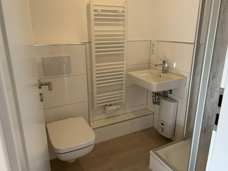 Erstbezug nach Sanierung: 2 Zimmer-Wohnung mit Balkon im Zentrum von Wiesbaden