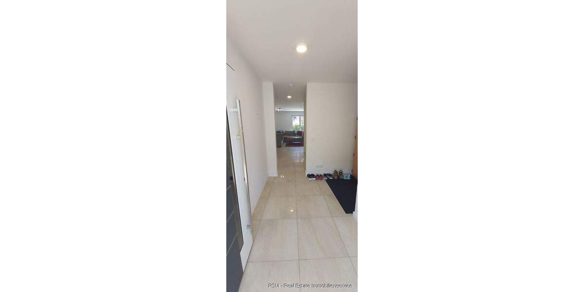 *Gehobenes und modernes Niedrigenergie Reiheneckhaus mit Terrasse und Garten in bevorzugter Lage* 6 zimmer