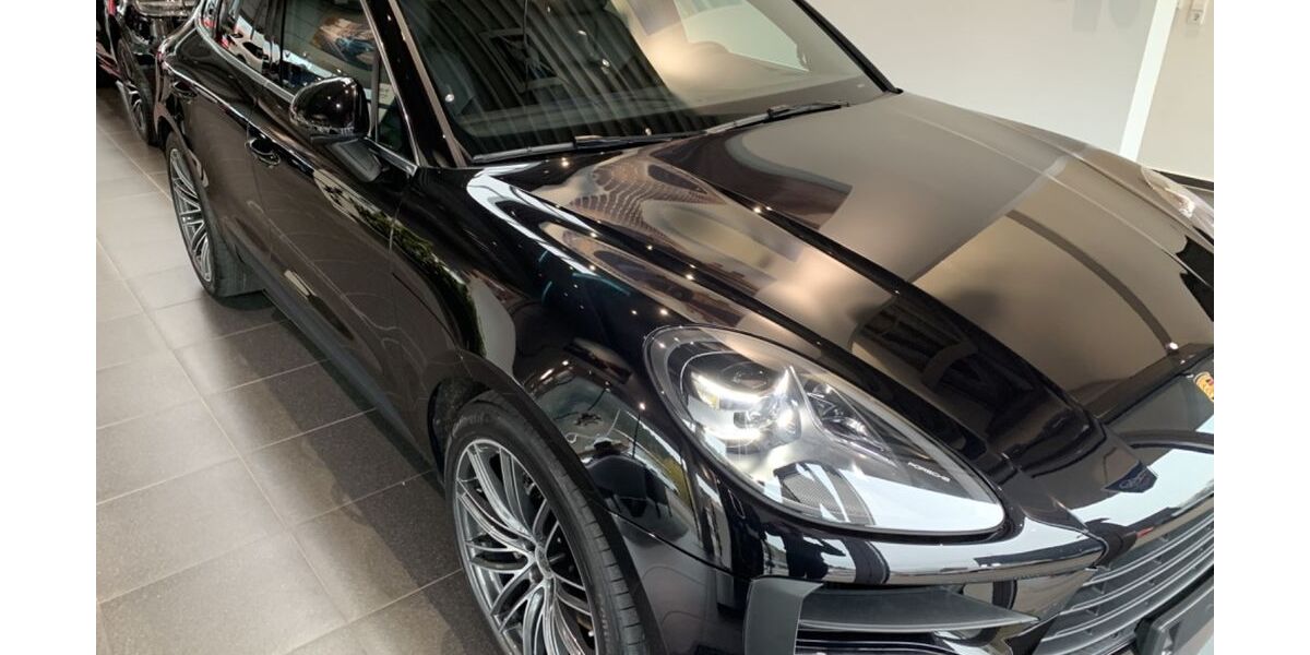 Porsche Macan 85.000 km 51.000 &euro; Steinbach 61449