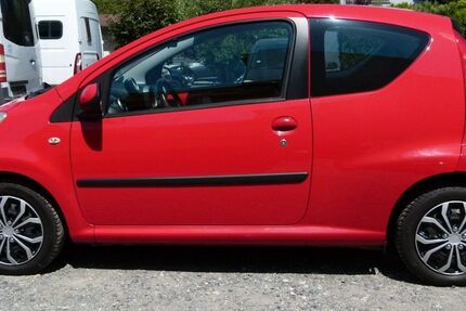 Peugeot 107 108.000 km 2.400 &euro; Rosbach v.d.H. 61191